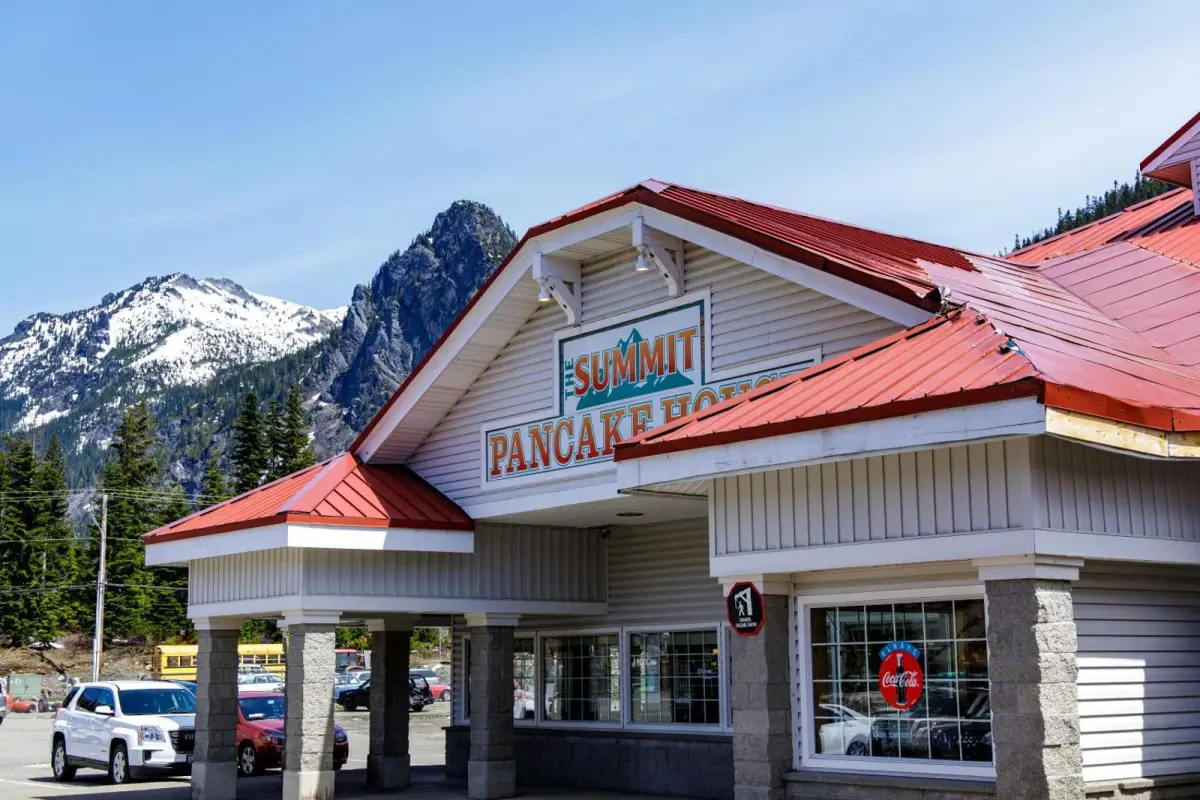 The Summit Inn 5